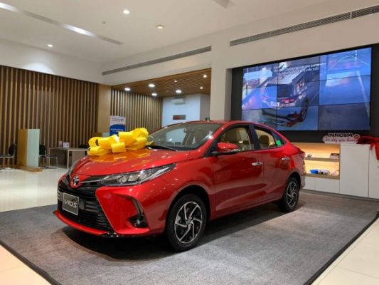Toyota Vios 1.5 G CVT 2022 màu đỏ